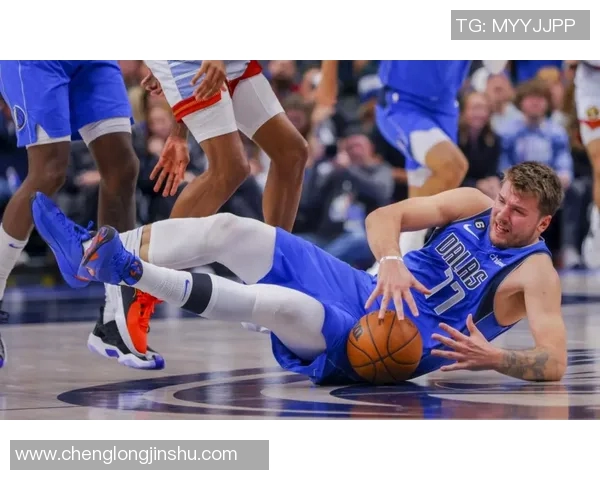 勇士与掘金激战四月二十九季后赛精彩对决全景回顾 勇士与掘金激战四月二十九季后赛精彩对决全景回顾